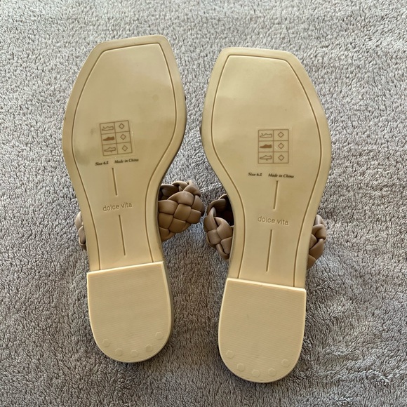 Dolce Vita Sandals - Picture 3 of 3